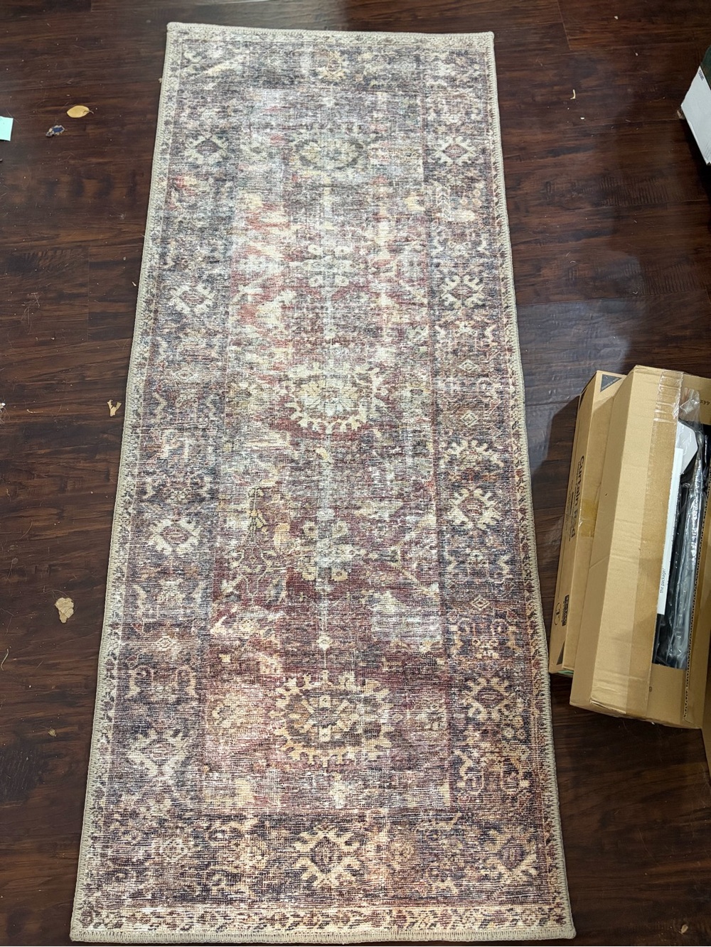 NEW Loloi 2x5 Georgie Rug in Distressed Eggplant and Cream